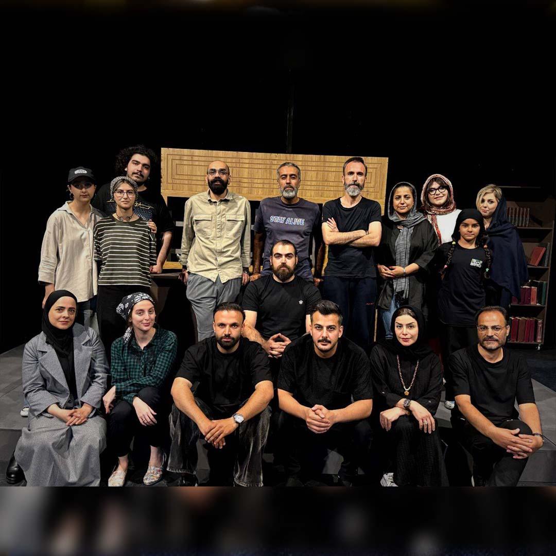 معرفی بازیگران نمایش «دستان او»